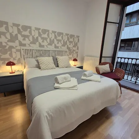 R2R - Apartamento En El Centro De Gijon - 1A140