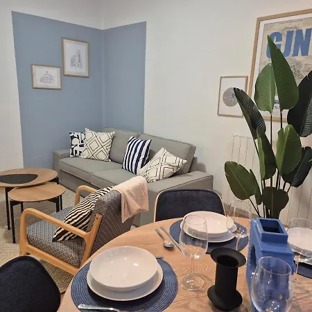 アパート R2R - Apartamento En El Centro De Gijon - 1A140 ヒホン